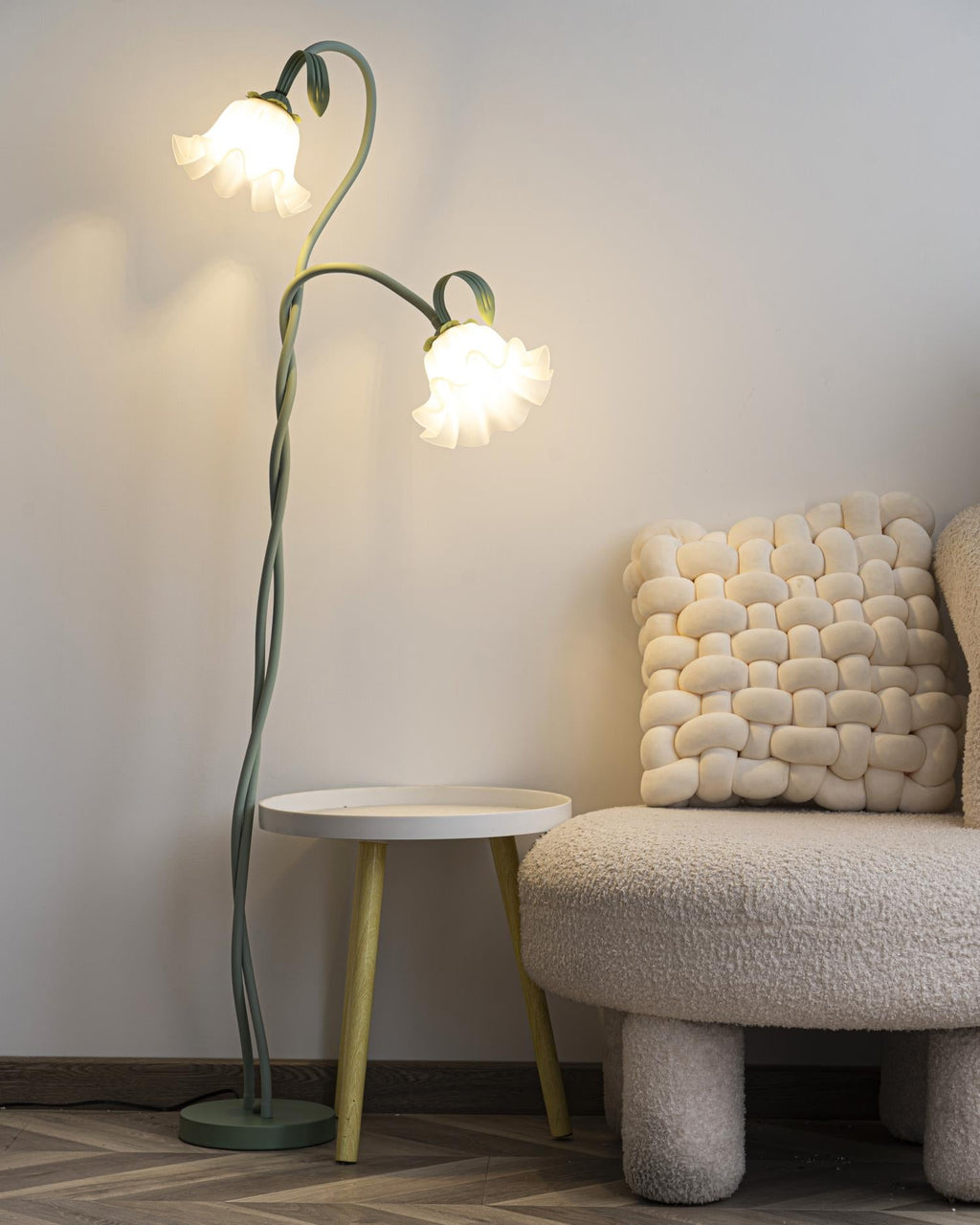 Calla Lily Floral Floor Lamp with Acrylic Petal Shades | Foot-Switch Light
