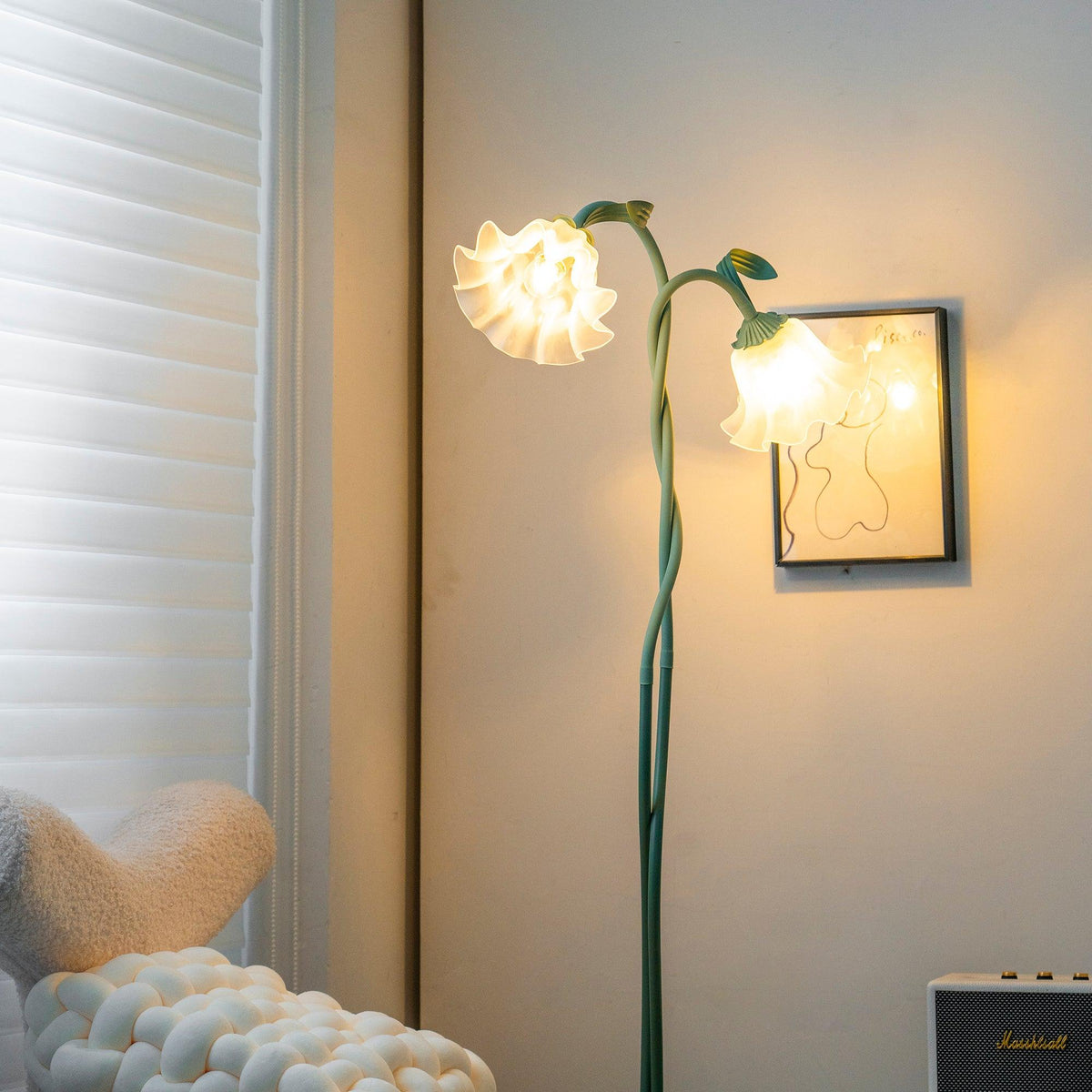 Calla Lily Floral Floor Lamp with Acrylic Petal Shades | Foot-Switch Light
