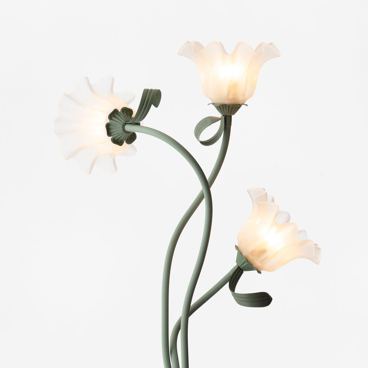 Calla Lily Floral Floor Lamp with Acrylic Petal Shades | Foot-Switch Light